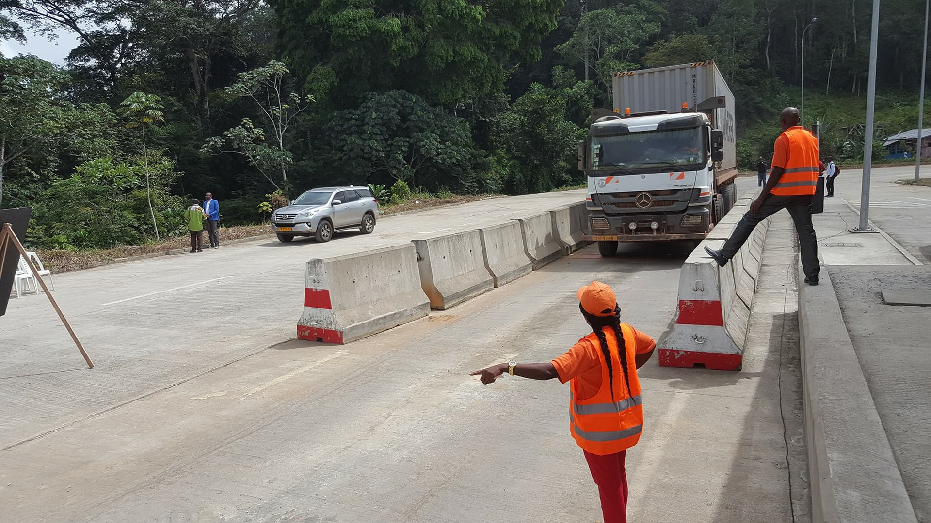 Pont bascule de Ndjolé : le barème des amendes à l’origine de la colère