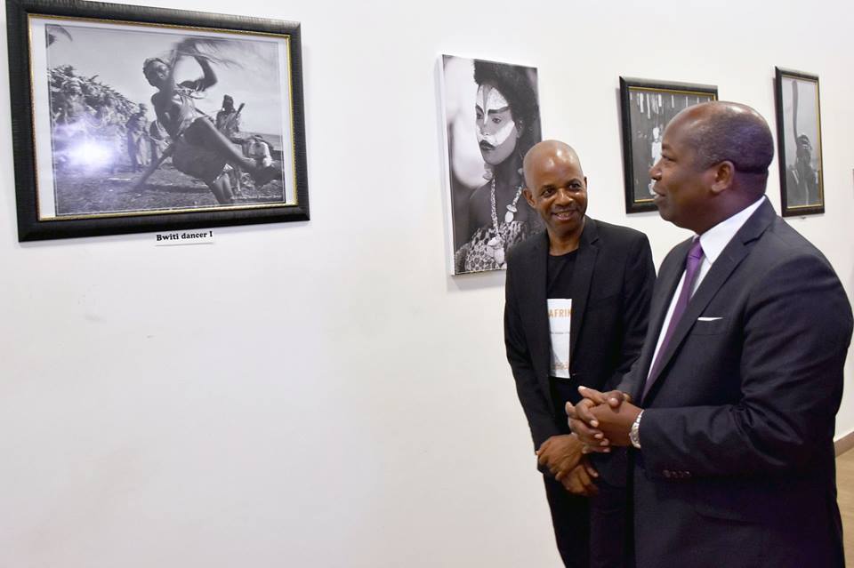« Esprit du Bwiti », une agréable exposition photos dans une résidence des personnes souffrant d’un cancer