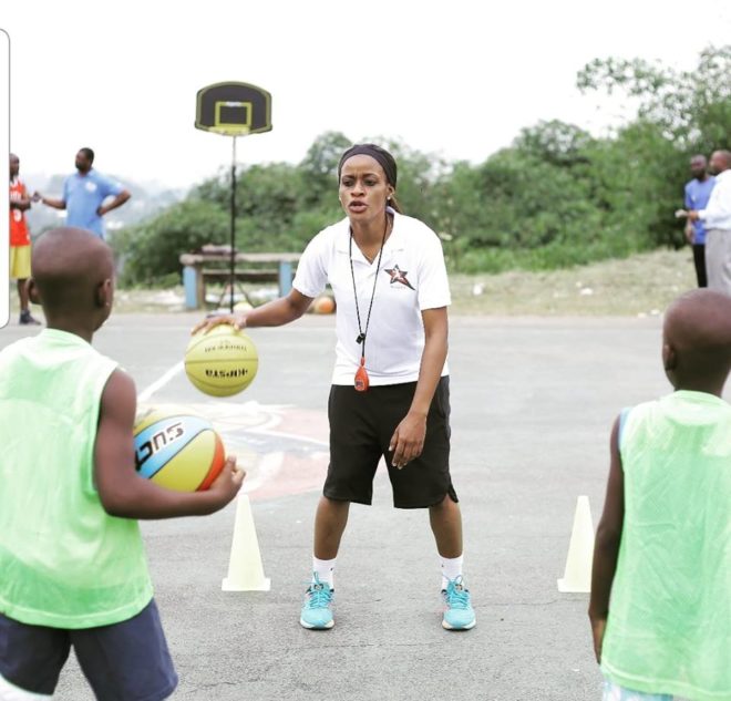 Basketball : l’association Yemaly offre trois jours d’initiation aux jeunes de Lambaréné