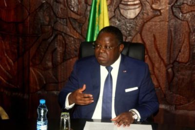 Emmanuel Issoze Ngondet veut faire avaler la pilule