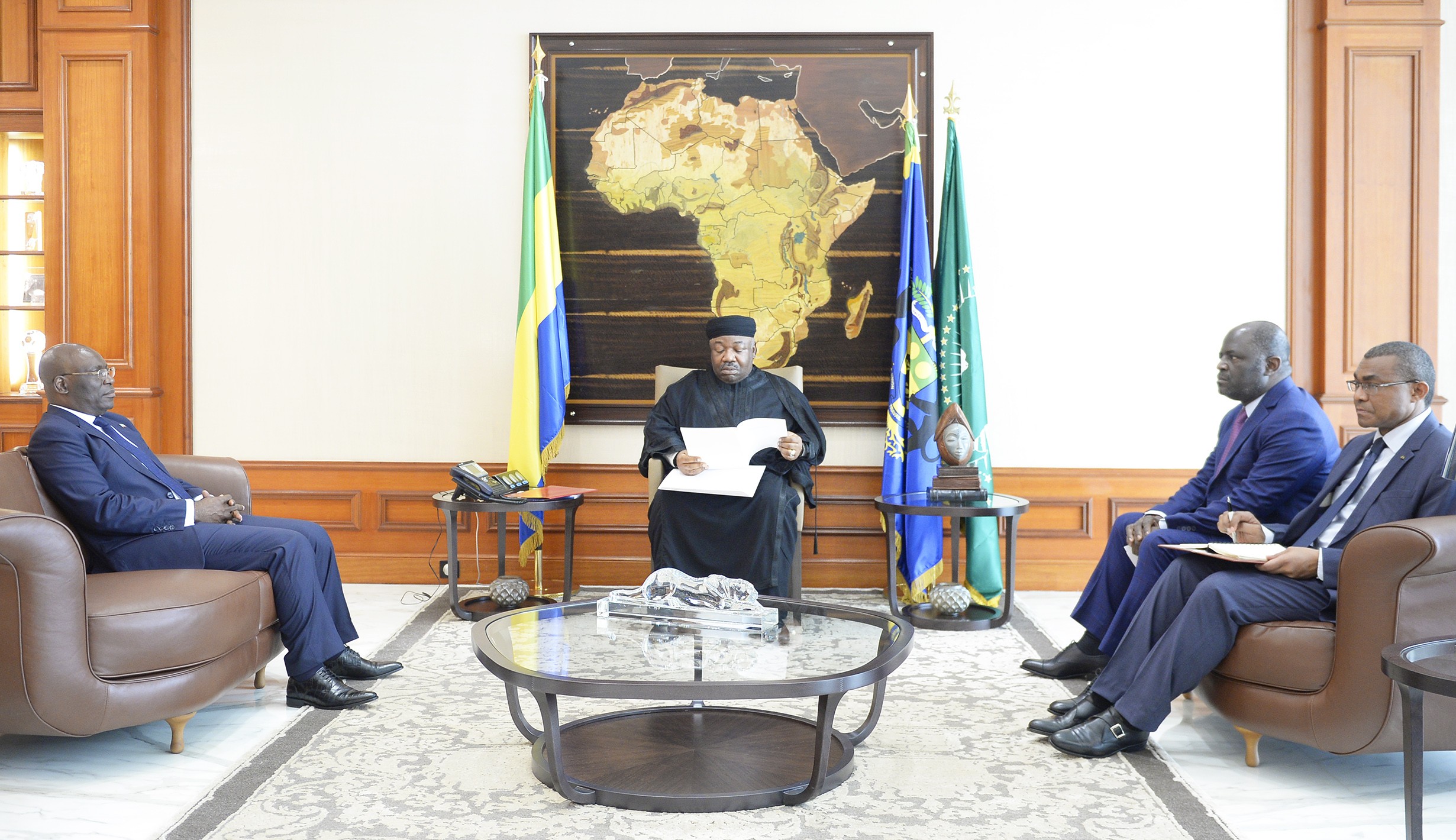 Obiang Nguéma dépêche son ministre des Affaires étrangères à Libreville