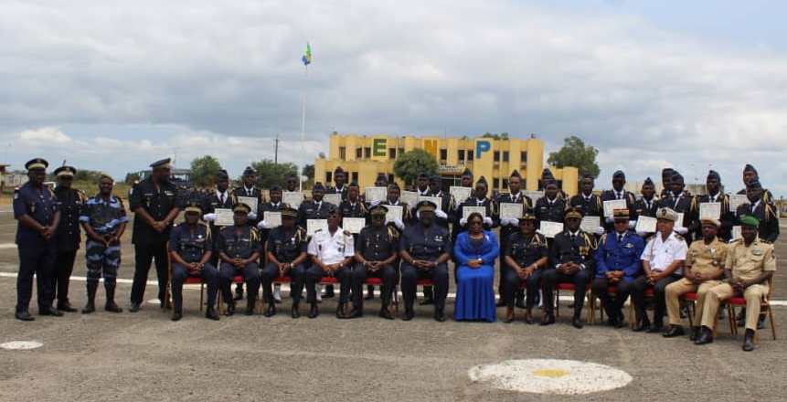 24 nouveaux officiers pour rajeunir les effectifs du CEDOC