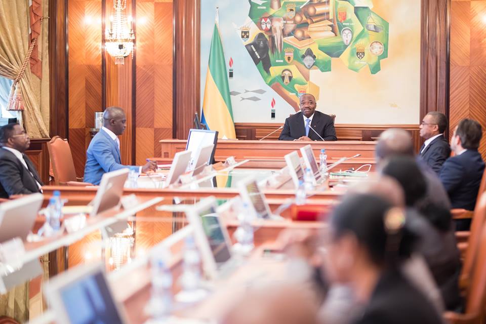 Ali Bongo préside son 1er conseil des ministres ce vendredi après son retour définitif au pays