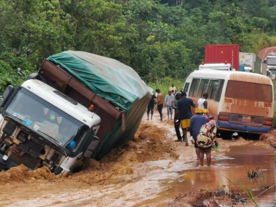 Calvaire sur la route de Makokou, le ministre des travaux publics s’est projeté sur zone