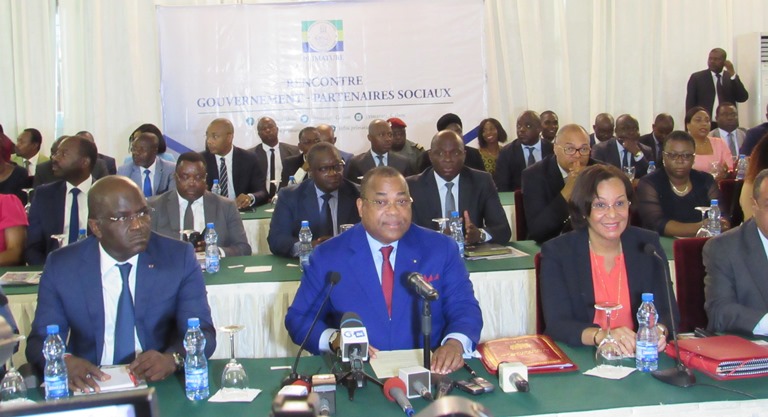Gabon : le gouvernement à la recherche d’une trêve sociale avec les syndicats