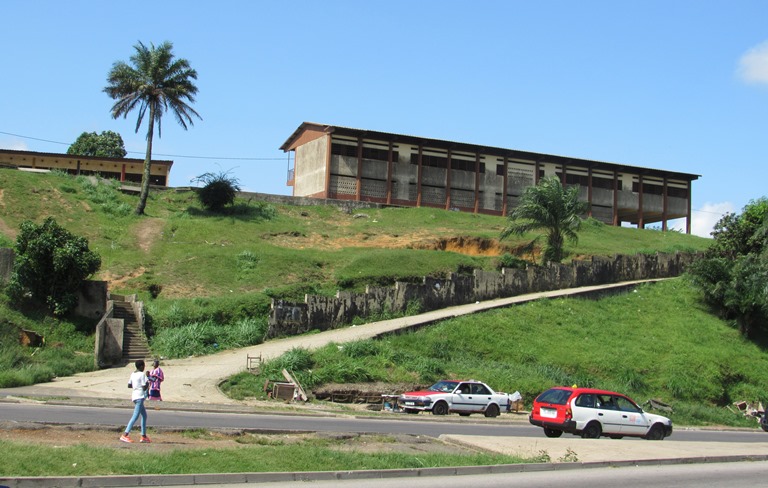 Les écoles du Gabon construites sur des sites sans titres fonciers