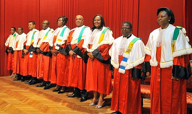 Rentrée toujours attendue de la cour constitutionnelle : Les Mamboundouîstes dénoncent une violation de la loi
