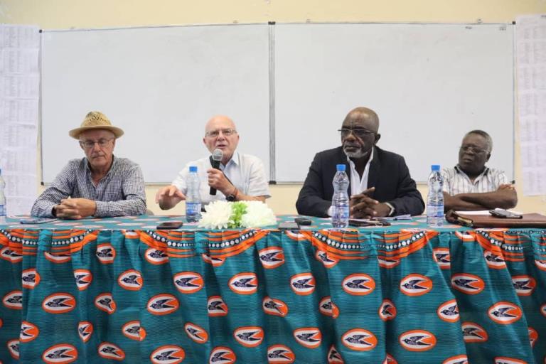 Le recentrage de la pensée scientifique en Afrique au cœur des houleux débats à l’UOB