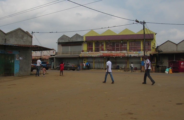 Troisième jour de ville morte à Ntoum, les commerçants boudent le diktat de la mairie