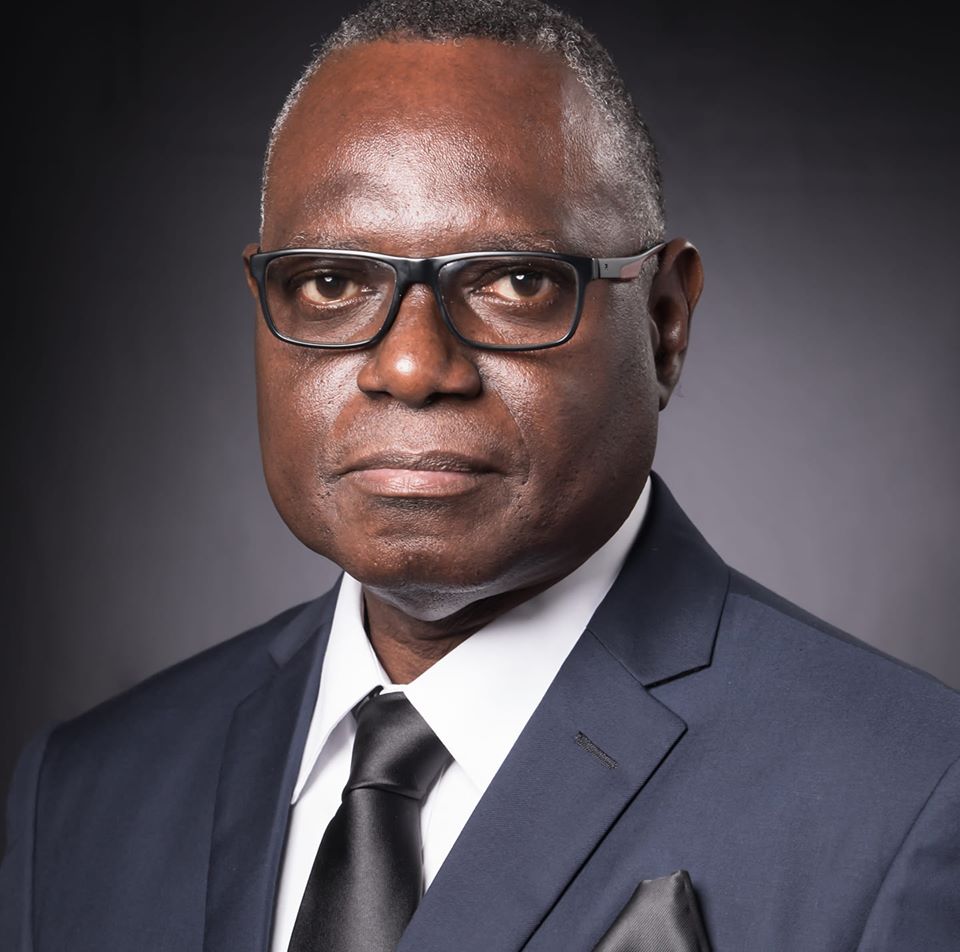 Max Limoukou se débrouille à soigner l’image des hôpitaux du Gabon