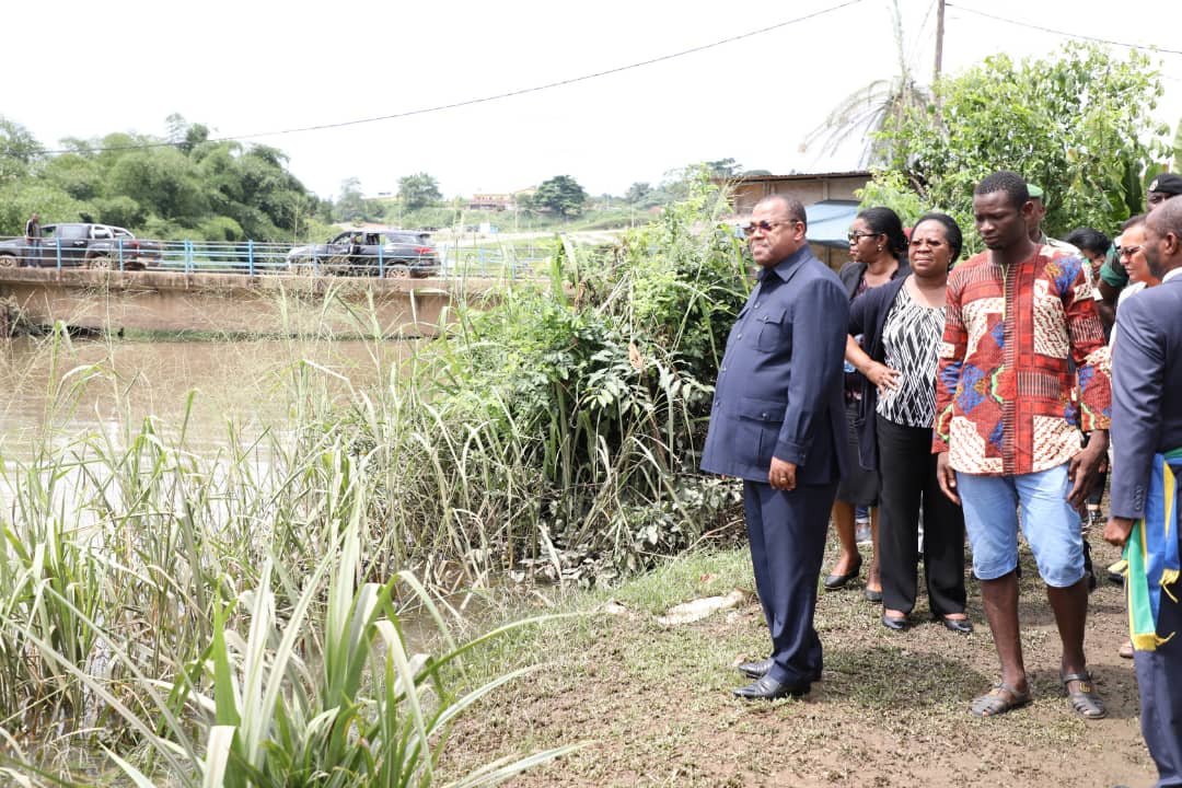 Ali Bongo offre 1 500 matelas et plusieurs équipements aux sinistrés du Moyen Ogooué