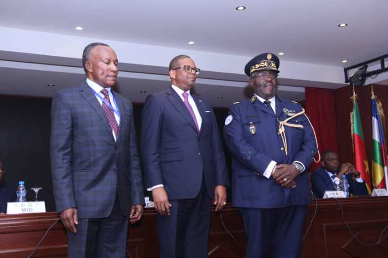 Le général Marcel Yves Mapangou Moussadji nouveau président du CCPAC