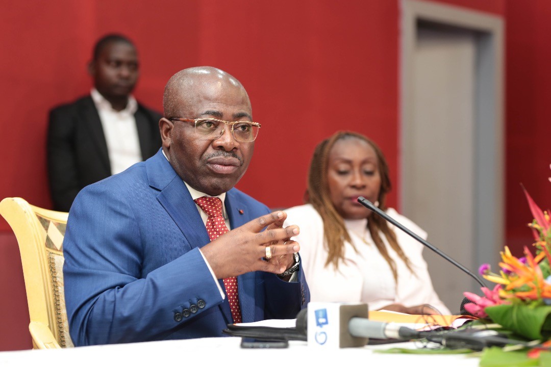 L’Etat gabonais attribuera enfin des nouvelles cartes de presse aux journalistes