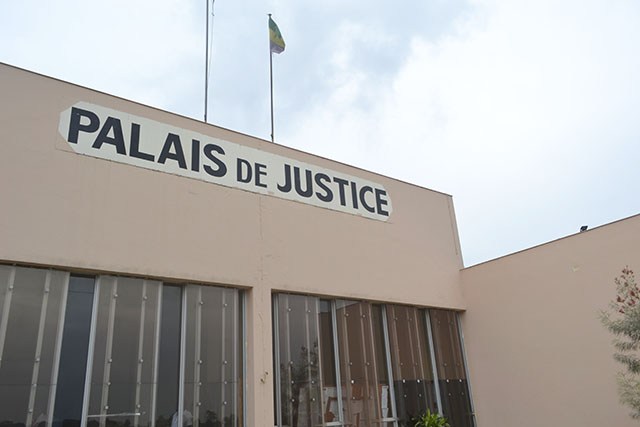 Où sont actuellement les lieutenants de Laccruche Alihanga interpellés depuis près de deux semaines ?
