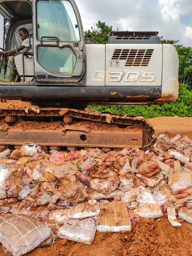 L’AGASA détruit plus de 28 tonnes de produits alimentaires impropres à la consommation