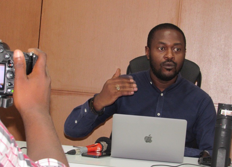 Christian Patrichi Tanasa torturé gravement à la prison centrale de Libreville selon son avocat Anges Kevin Nzigou