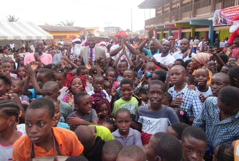 Noël pour tous pour plus de 1000 enfants du 6ème arrondissement de Libreville