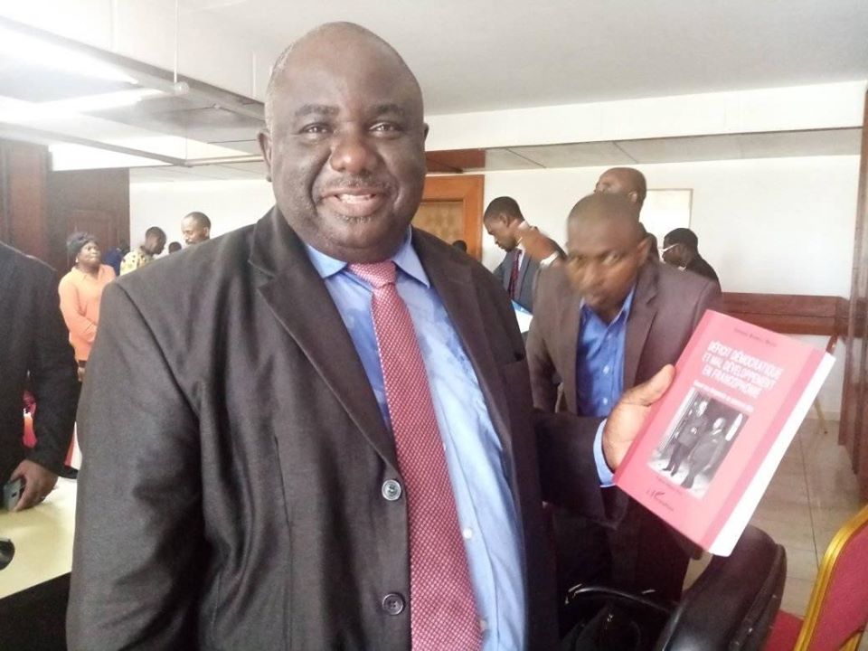 Jean Rémy Yama réélu à la présidence de DU pour chauffer le crane du gouvernement