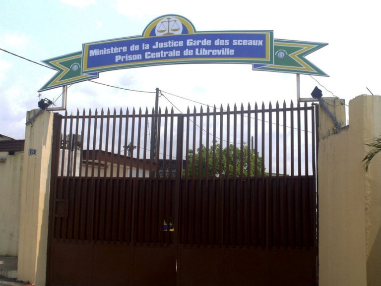 La cellule de Brice Laccruche Alihanga aurait pris feu