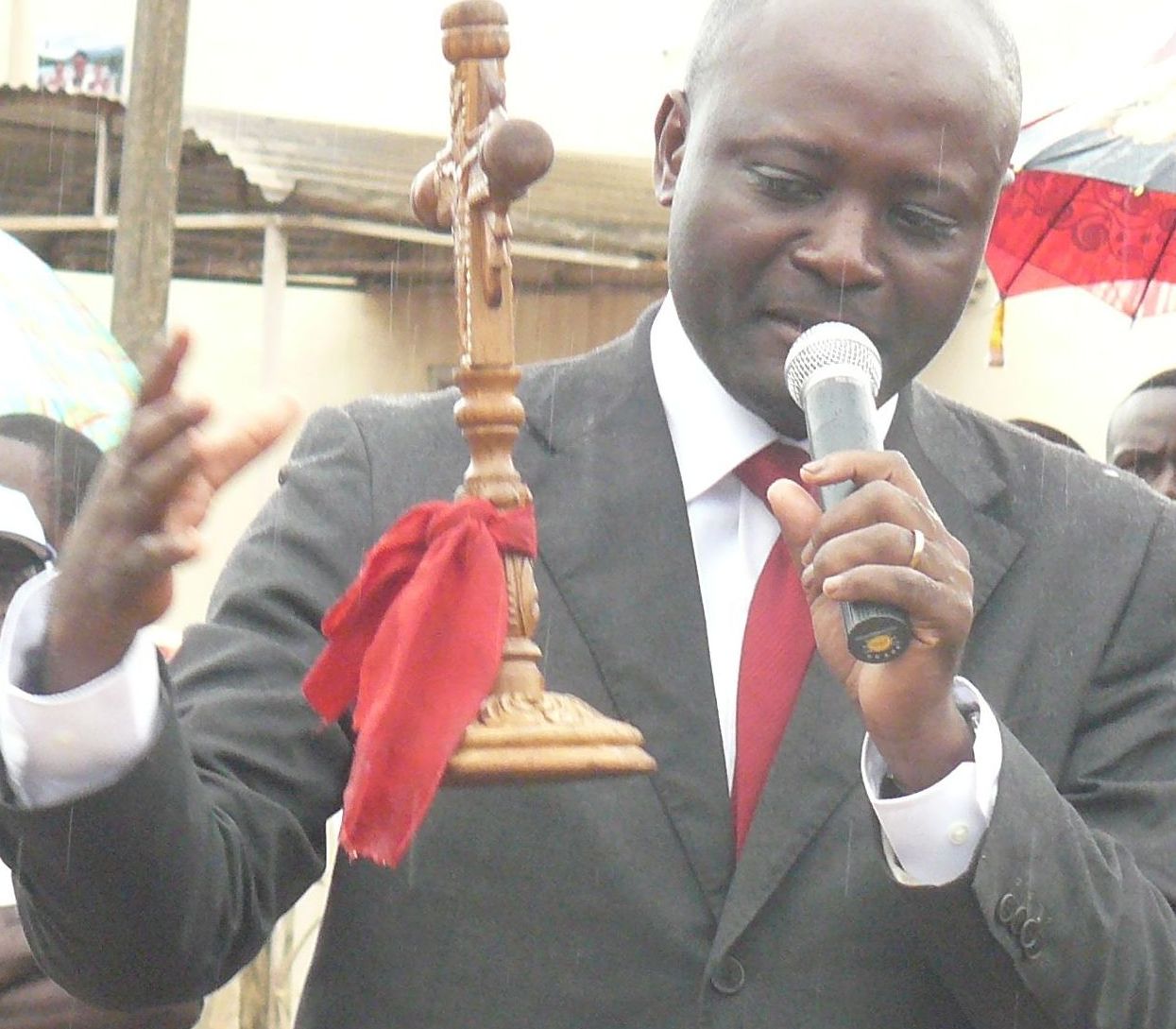 Bruno Ben Moubamba promet de chasser Mathieu Mboumba Nziengui de l’UPG